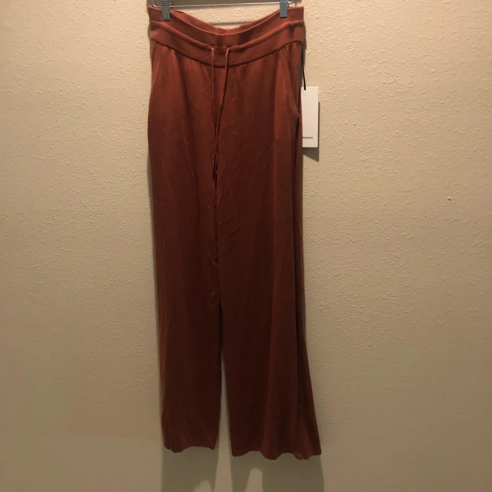 Lululemon Comfort Zone lounge Pants 10 or 8 NEW